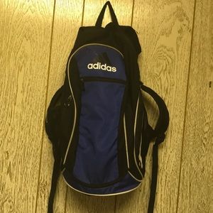 I’m selling a adidas backpack